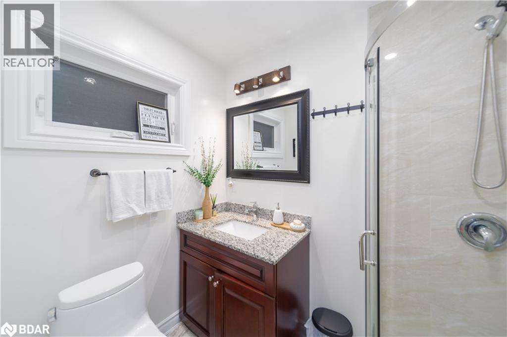 Photo 14 of 57 Plunkett Road, Toronto ON