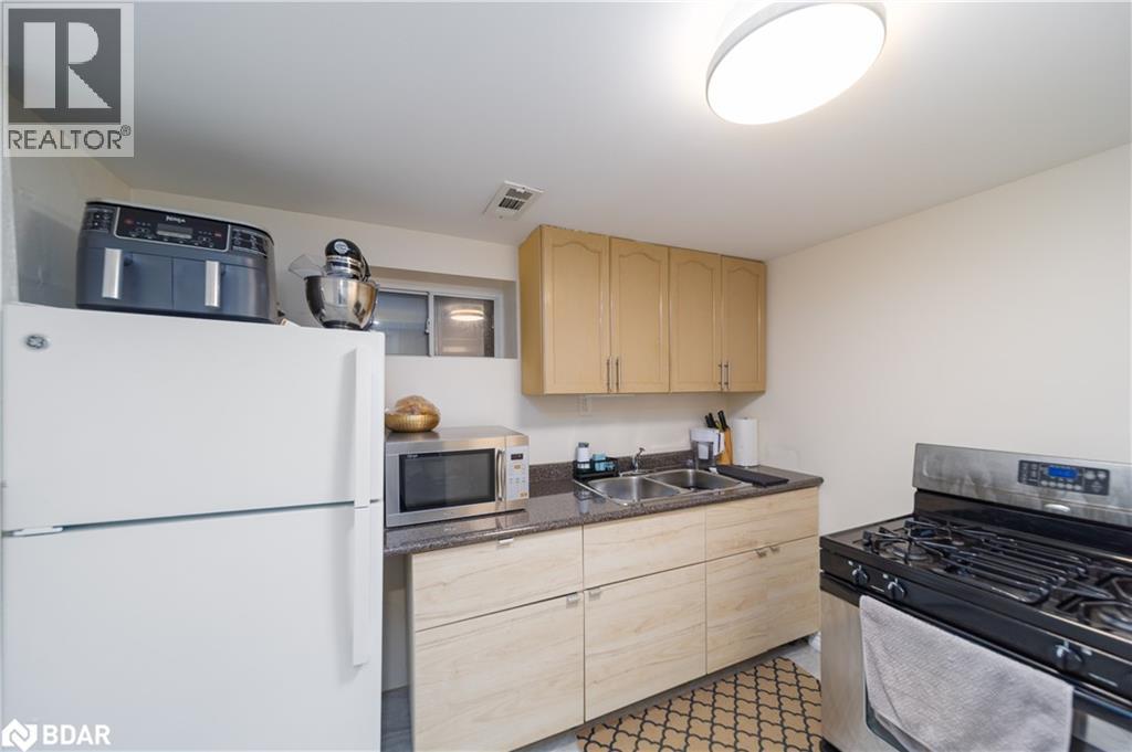 Photo 19 of 57 Plunkett Road, Toronto ON