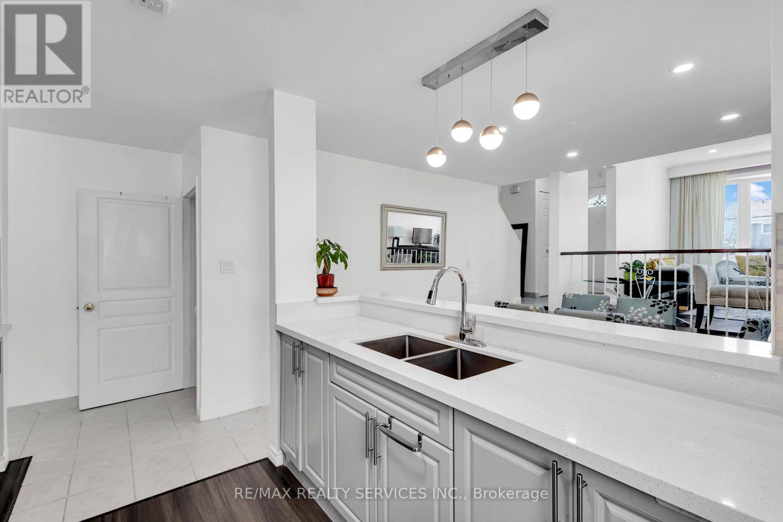 Photo 6 of 67 Northover Street, Toronto ON