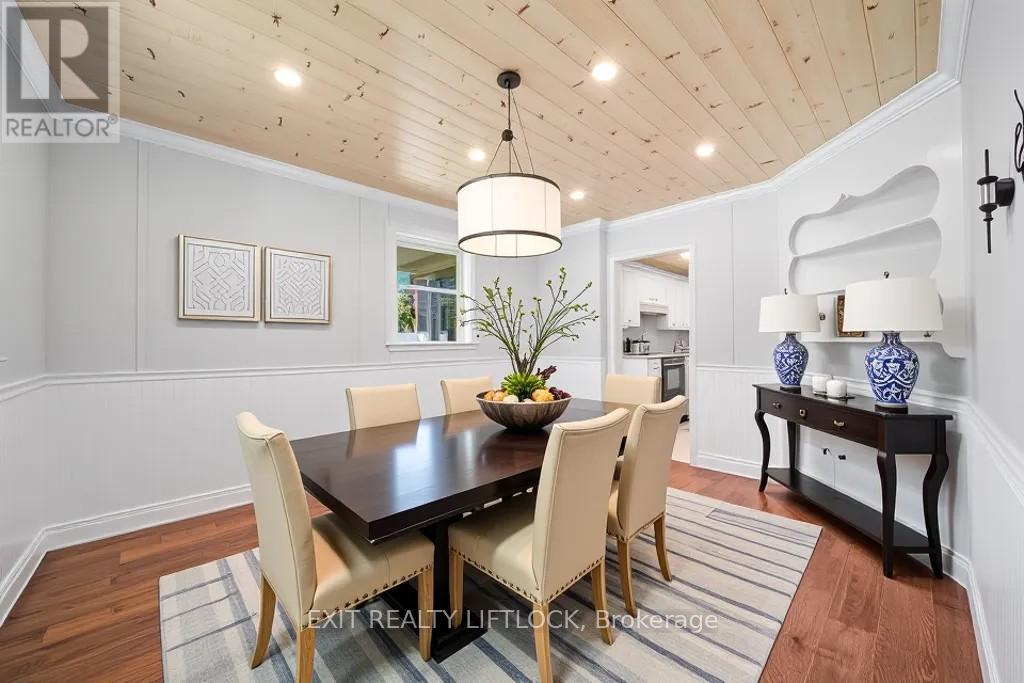 Photo 18 of 236 Hiram Street, Bracebridge ON