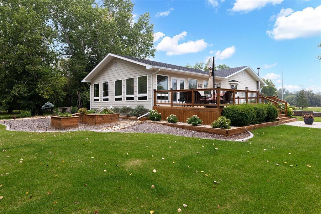 Photo 2 of 344 Bush Farm Road, Steinbach MB