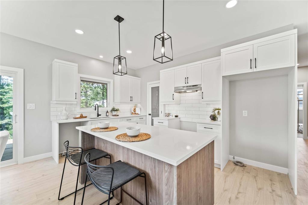 Photo 21 of 826 Turnberry Cove, Niverville MB