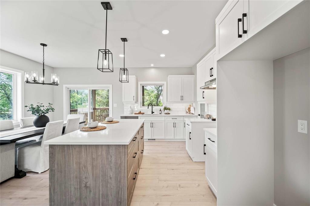 Photo 30 of 826 Turnberry Cove, Niverville MB