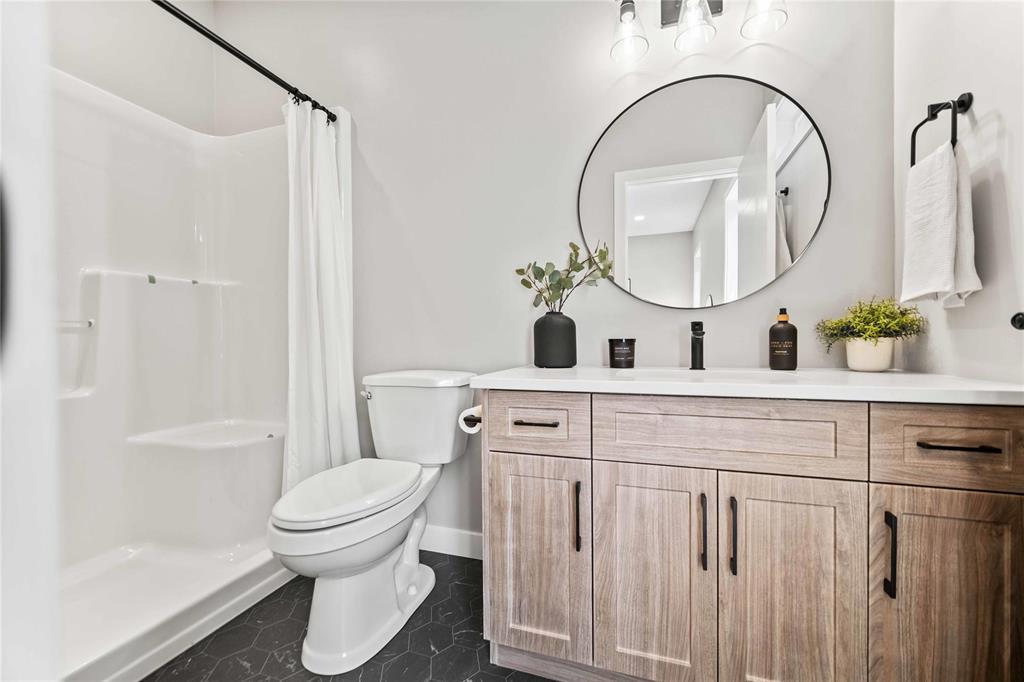 Photo 3 of 826 Turnberry Cove, Niverville MB
