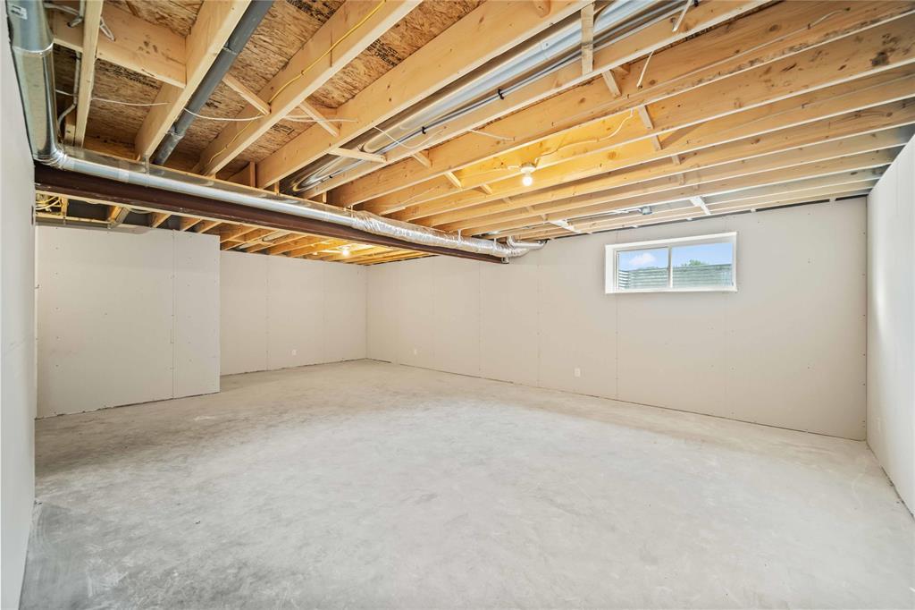 Photo 15 of 826 Turnberry Cove, Niverville MB