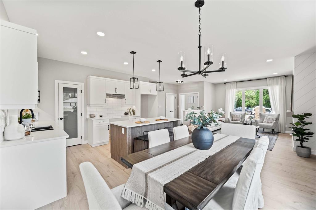 Photo 10 of 826 Turnberry Cove, Niverville MB