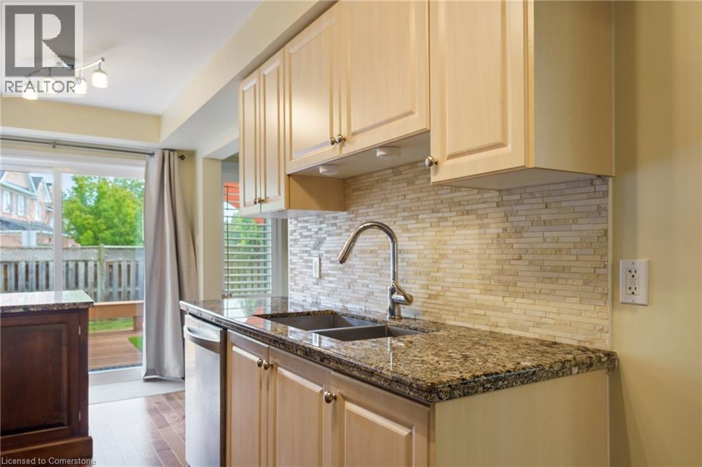 Photo 12 of 2626 Armour Crescent, Burlington ON