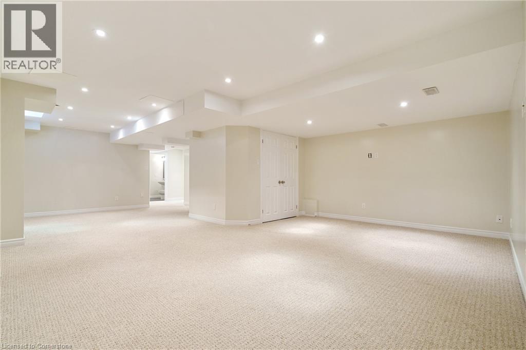 Photo 24 of 2626 Armour Crescent, Burlington ON