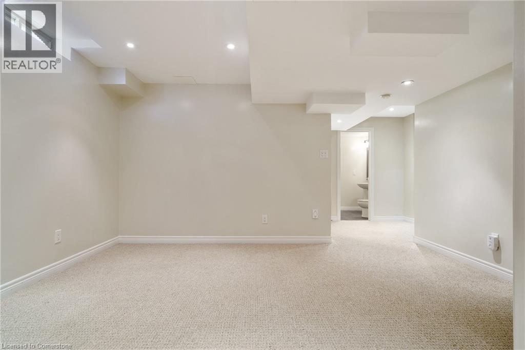 Photo 26 of 2626 Armour Crescent, Burlington ON