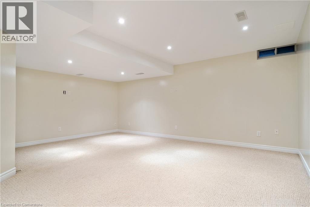 Photo 27 of 2626 Armour Crescent, Burlington ON