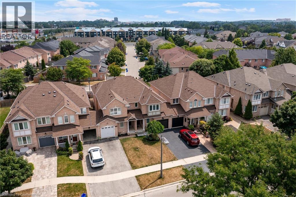 Photo 32 of 2626 Armour Crescent, Burlington ON
