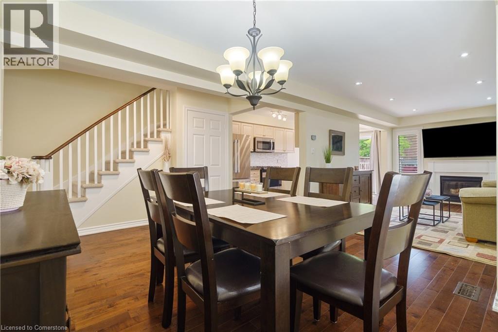 Photo 6 of 2626 Armour Crescent, Burlington ON
