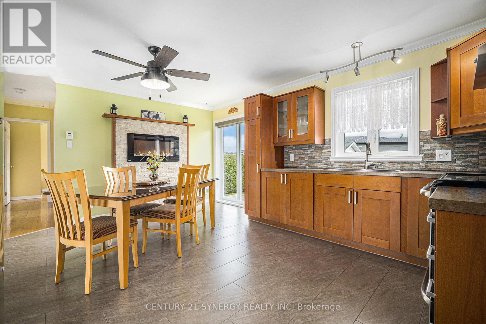Photo 12 of 96 Alexandre Street, Alfred And Plantagenet ON