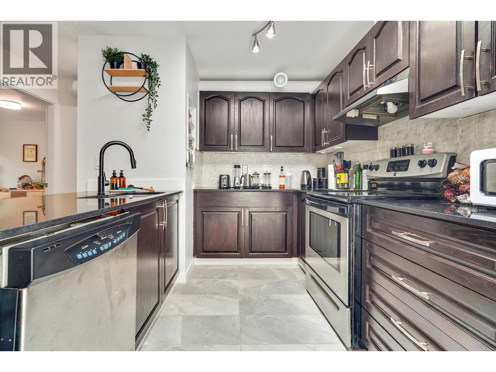 Photo 1 of 17 Mount Royal Drive, Port Moody BC
