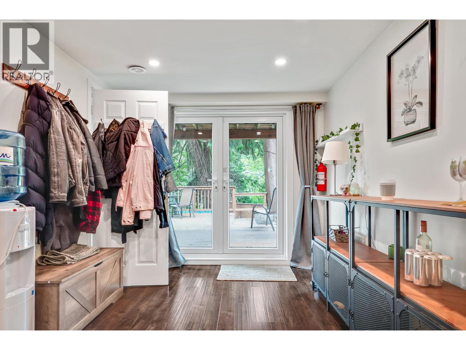 Photo 11 of 17 Mount Royal Drive, Port Moody BC