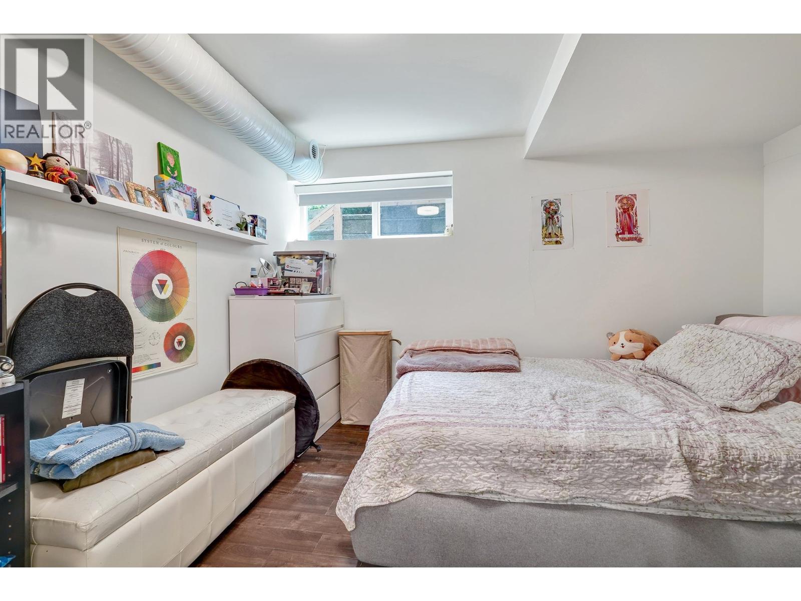 Photo 6 of 17 Mount Royal Drive, Port Moody BC