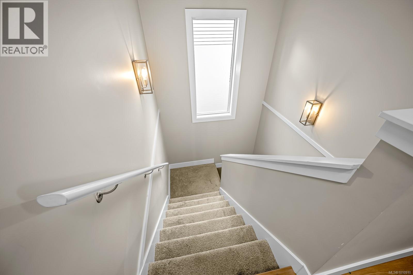 46 2607 Kendal Ave, Cumberland