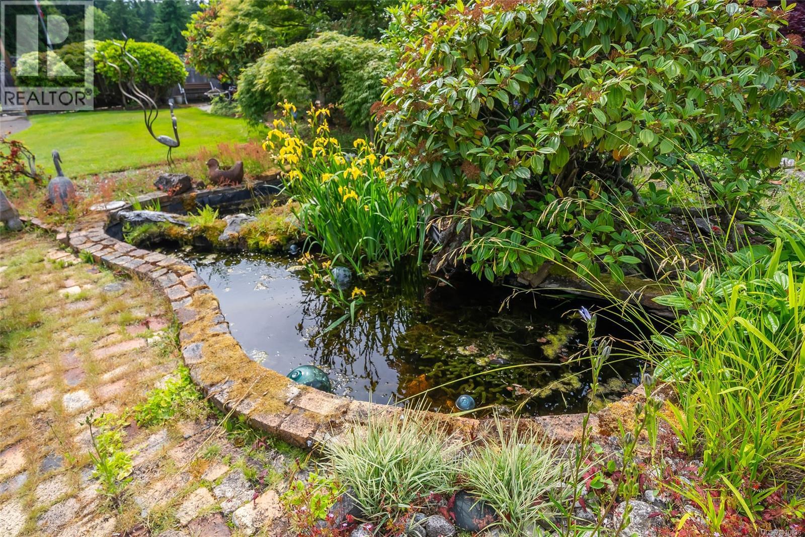 Photo 63 of 807 Shorewood Dr, Parksville BC