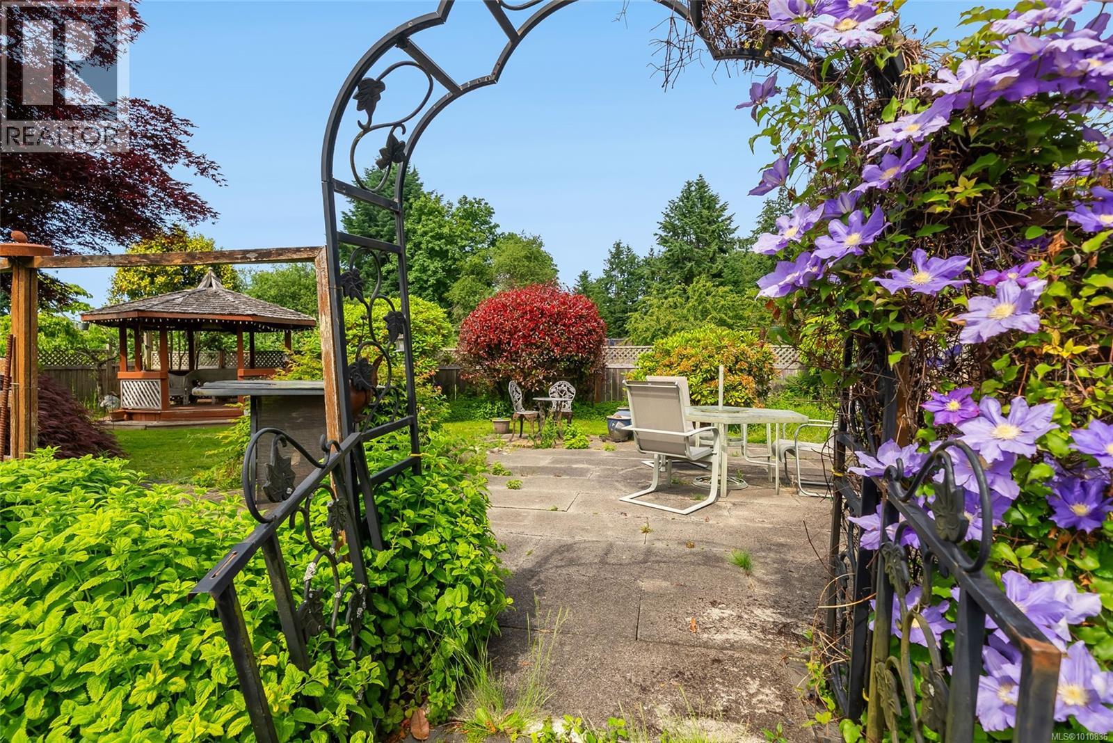 Photo 73 of 807 Shorewood Dr, Parksville BC