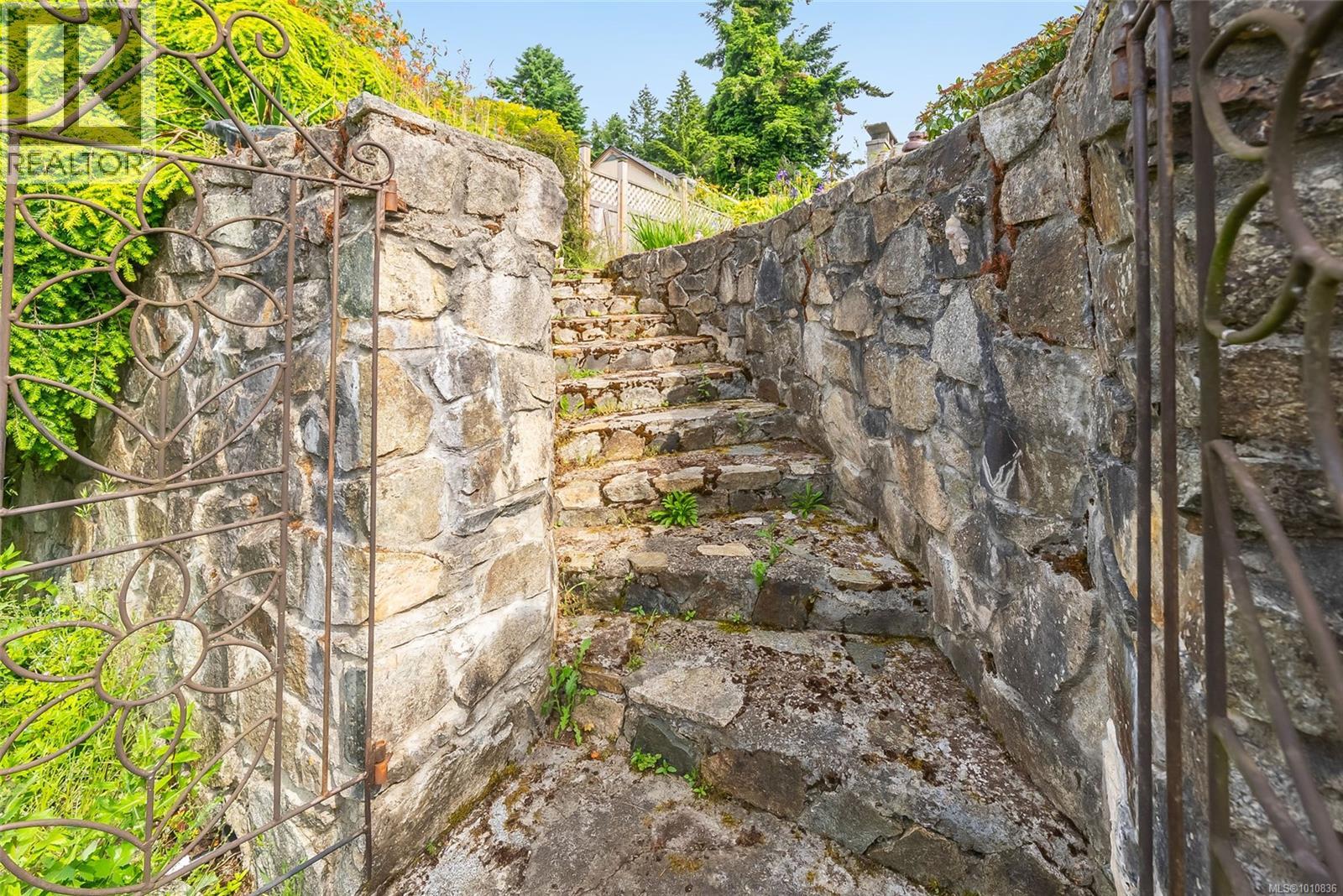 Photo 78 of 807 Shorewood Dr, Parksville BC