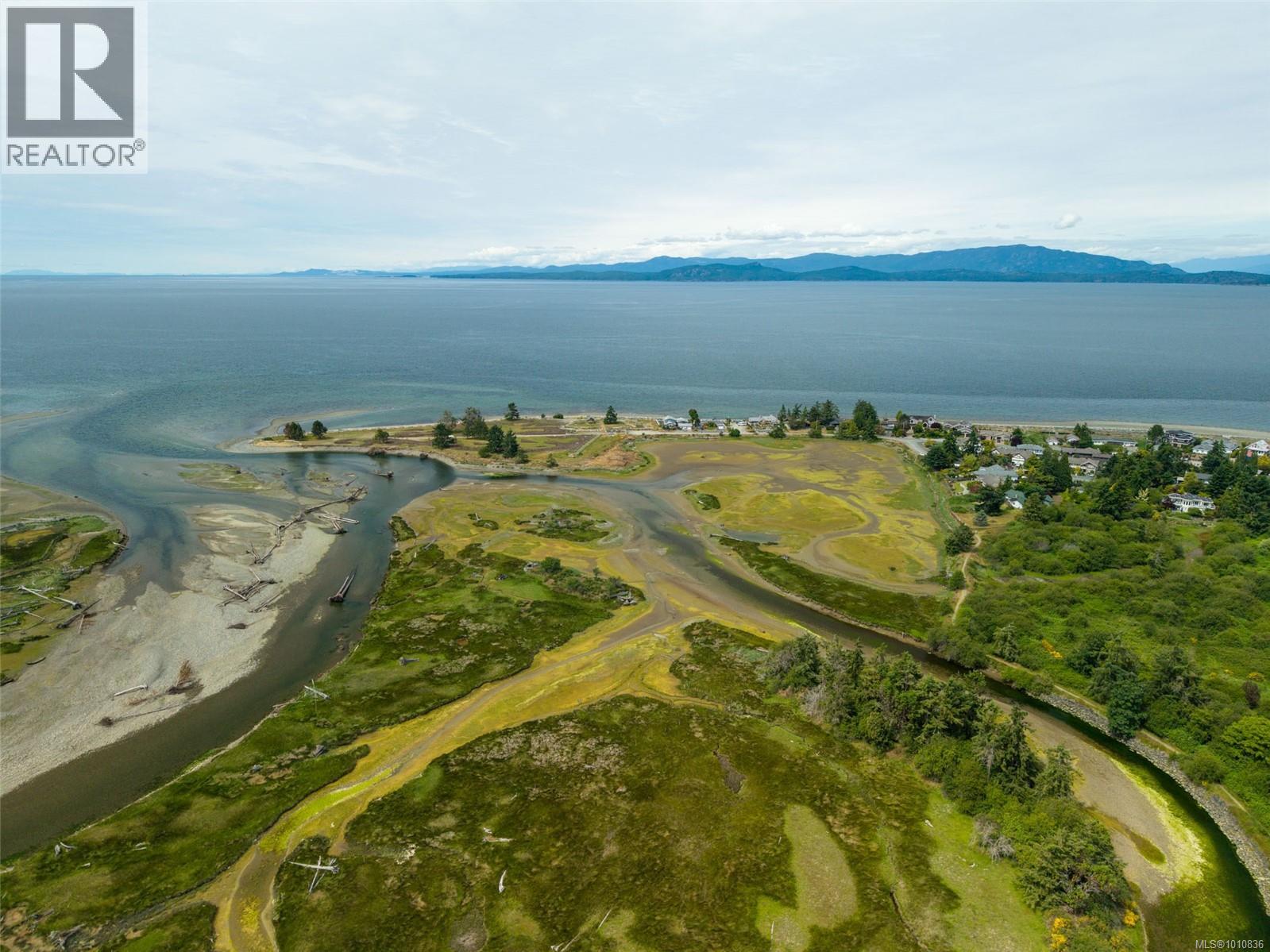 Photo 58 of 807 Shorewood Dr, Parksville BC