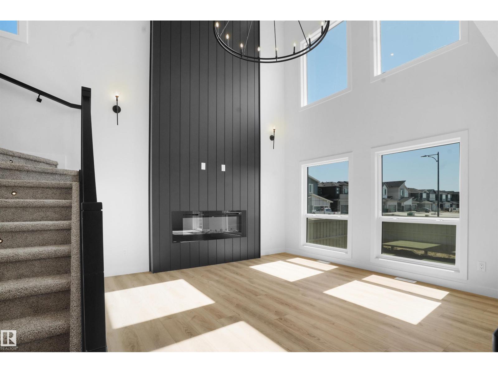 Photo 9 of 3322 Chickadee Dr Nw, Edmonton AB