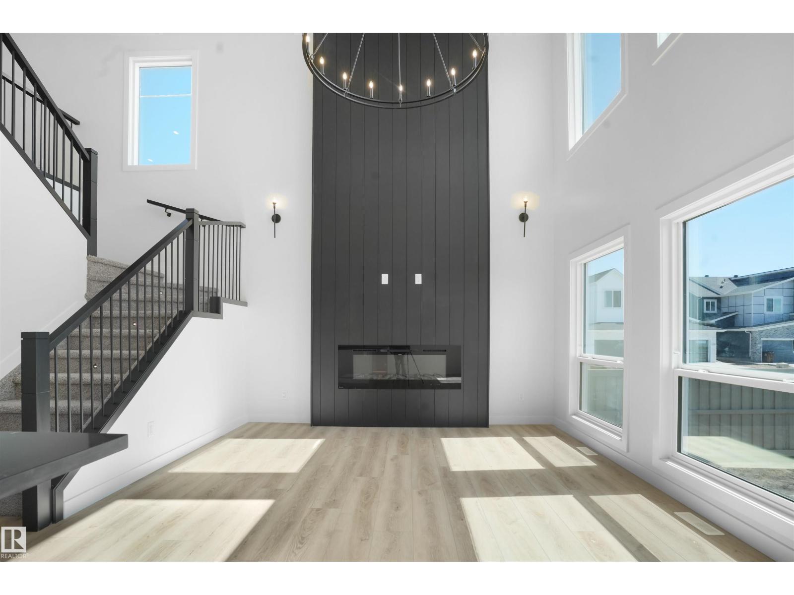 Photo 7 of 3322 Chickadee Dr Nw, Edmonton AB