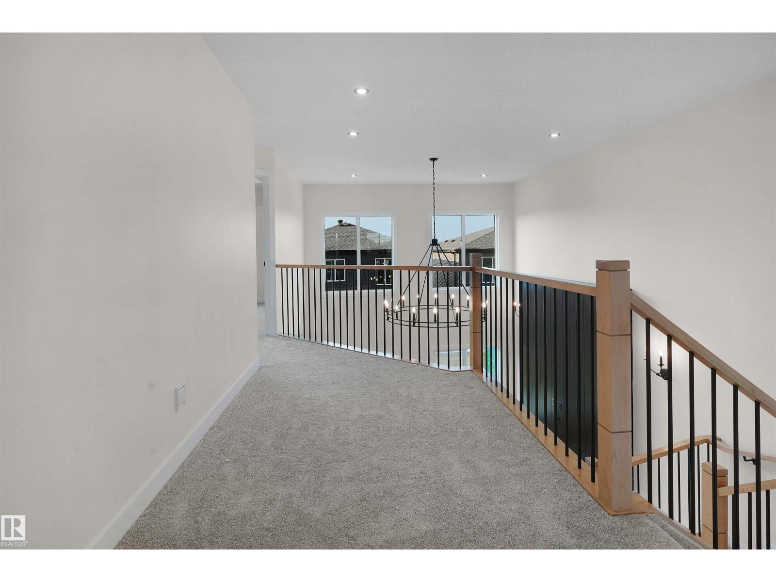 Photo 19 of 3326 Chickadee Dr Nw, Edmonton AB