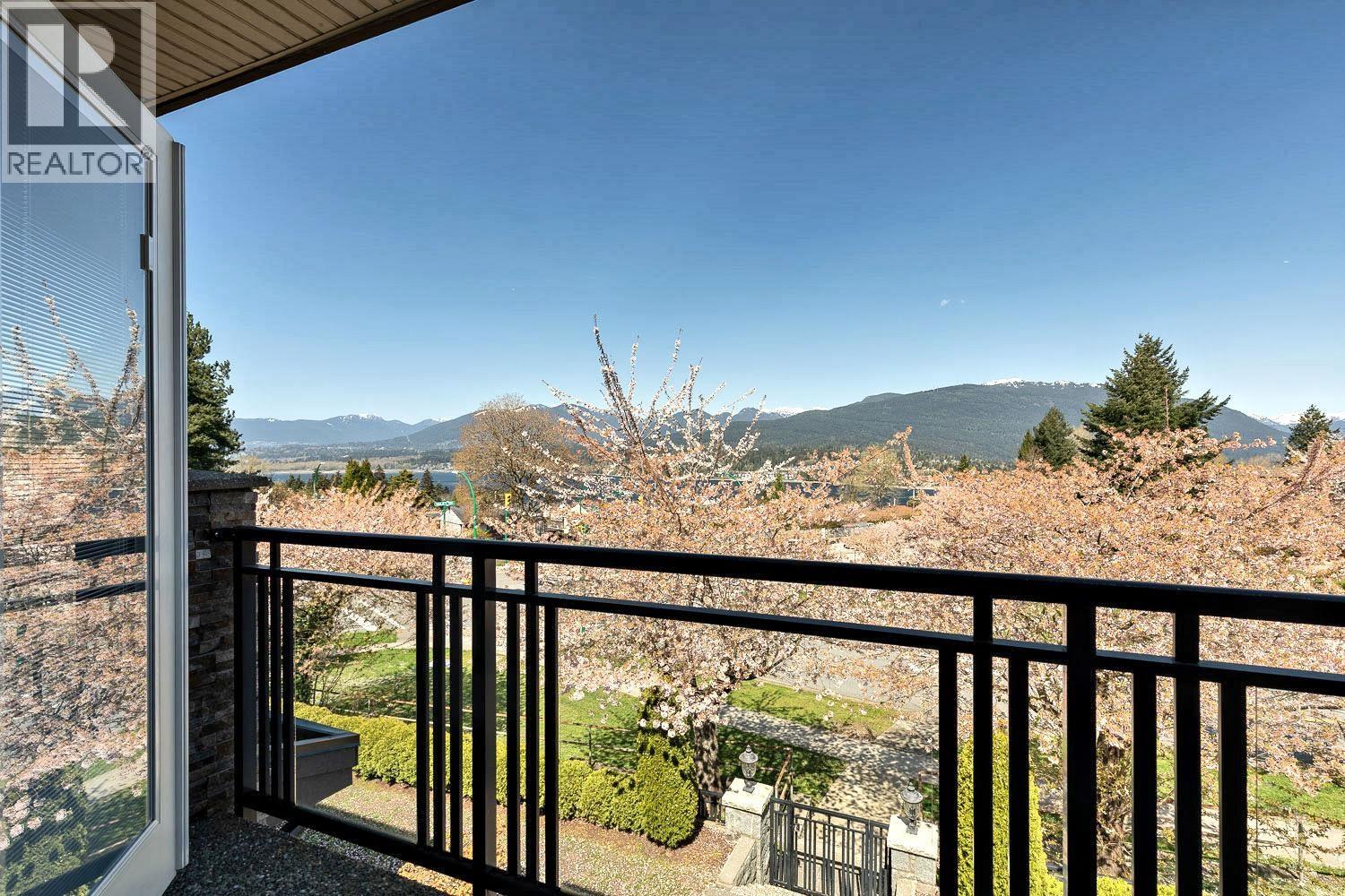 Photo 25 of 7120 Ridge Drive, Burnaby BC