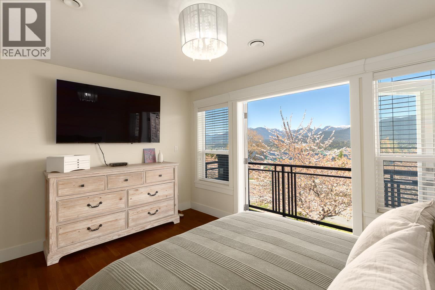 Photo 24 of 7120 Ridge Drive, Burnaby BC