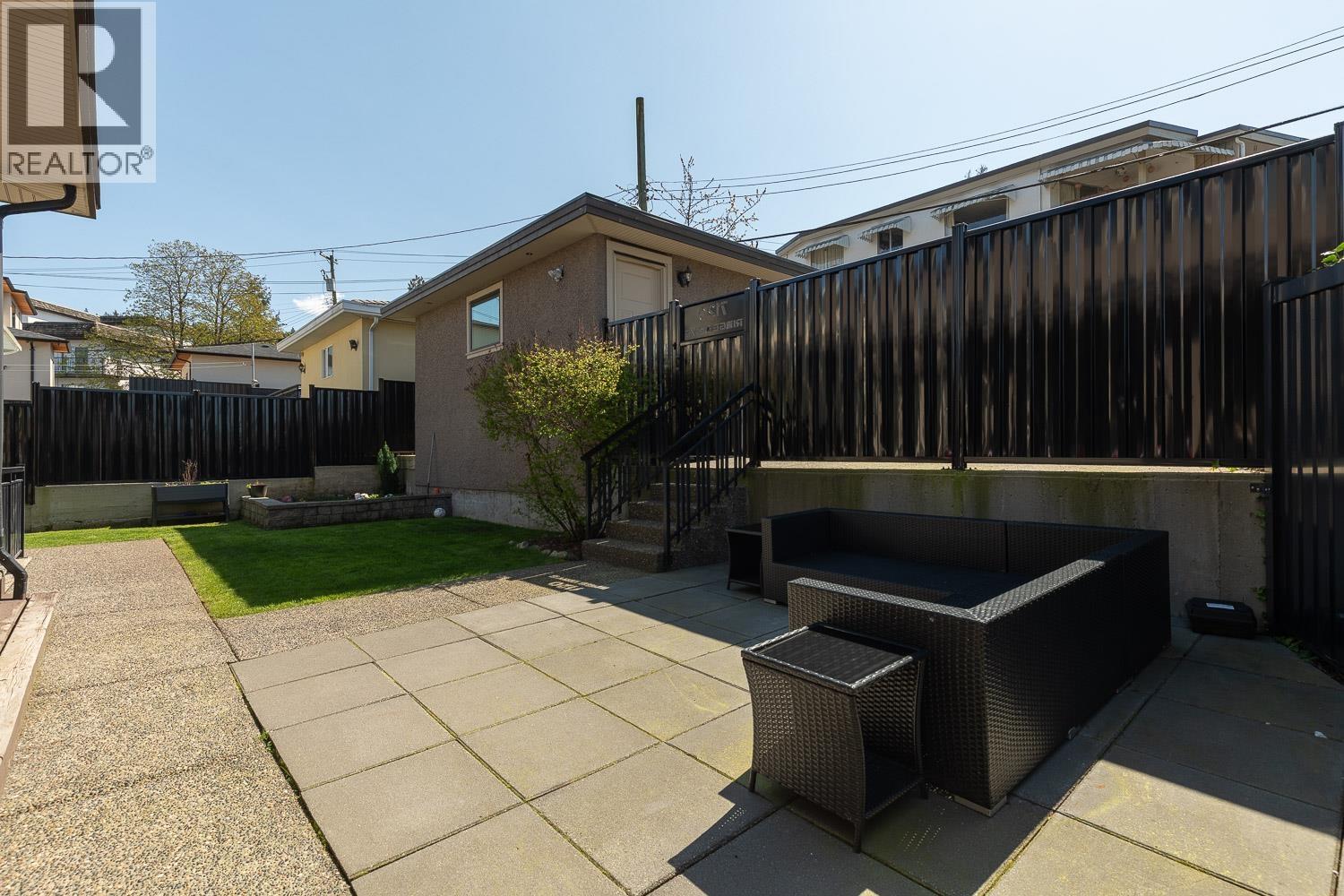 Photo 34 of 7120 Ridge Drive, Burnaby BC