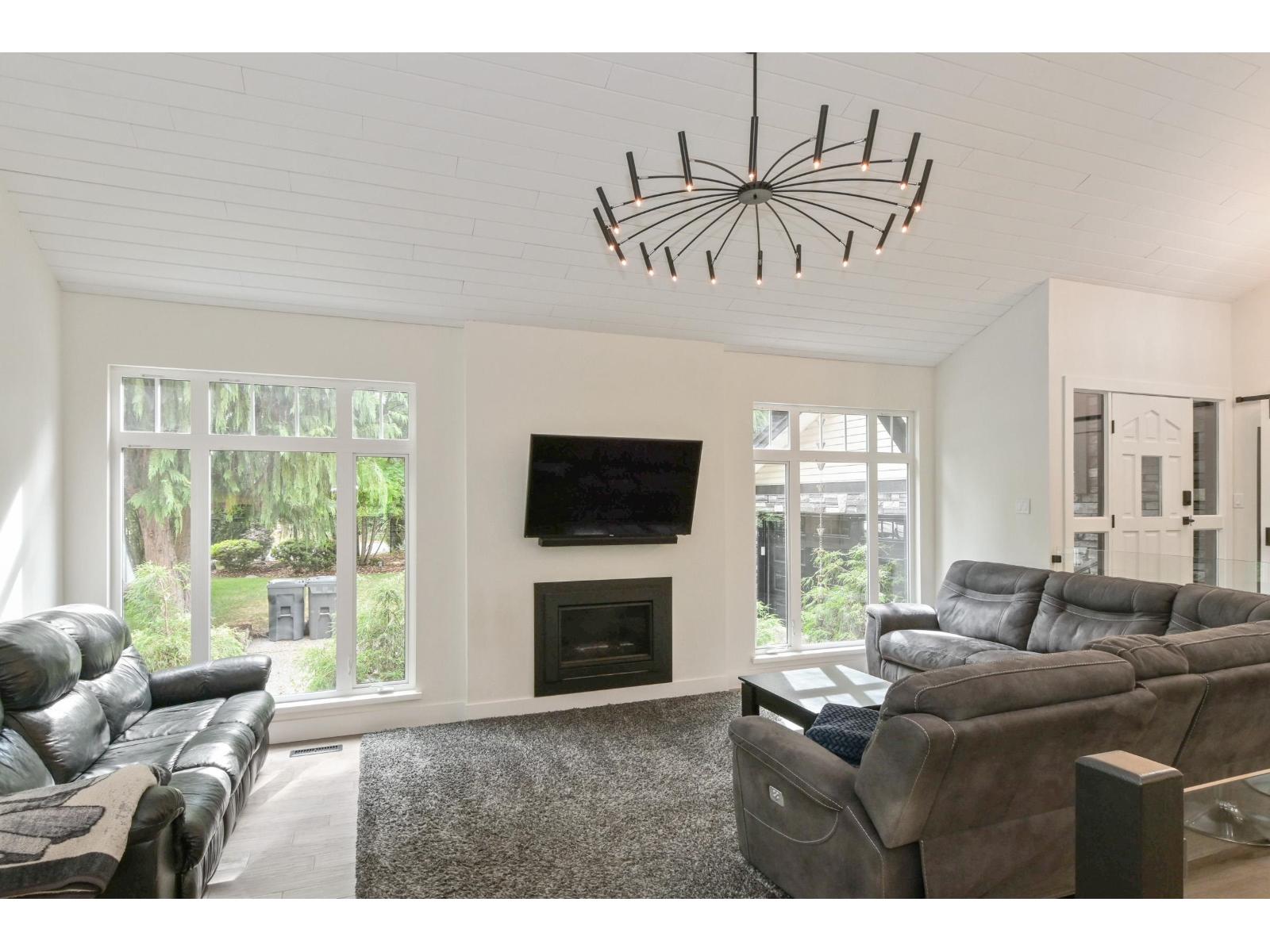 Photo 6 of 5081 244 Street, Langley BC