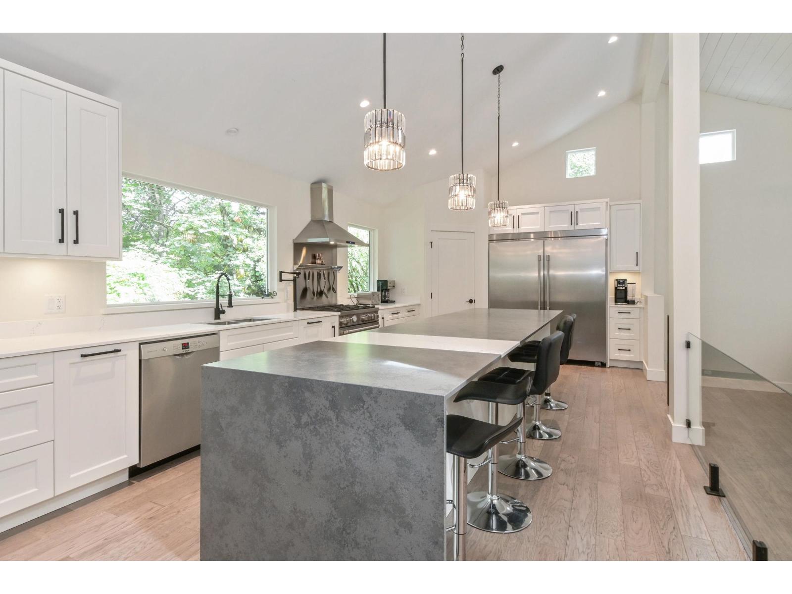 Photo 4 of 5081 244 Street, Langley BC
