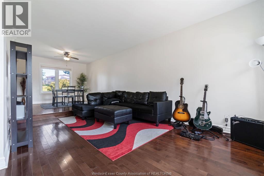 Photo 20 of 28 Carter Avenue, Leamington ON