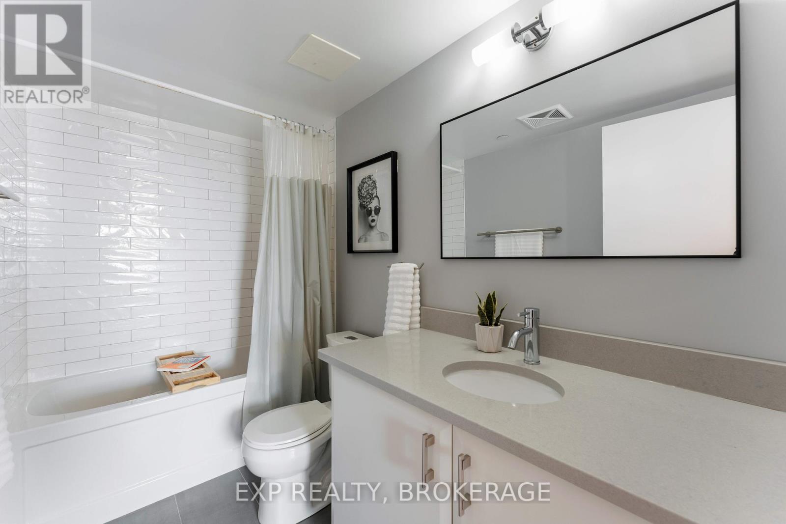 Photo 8 of 306 121 Queen Street, Kingston ON