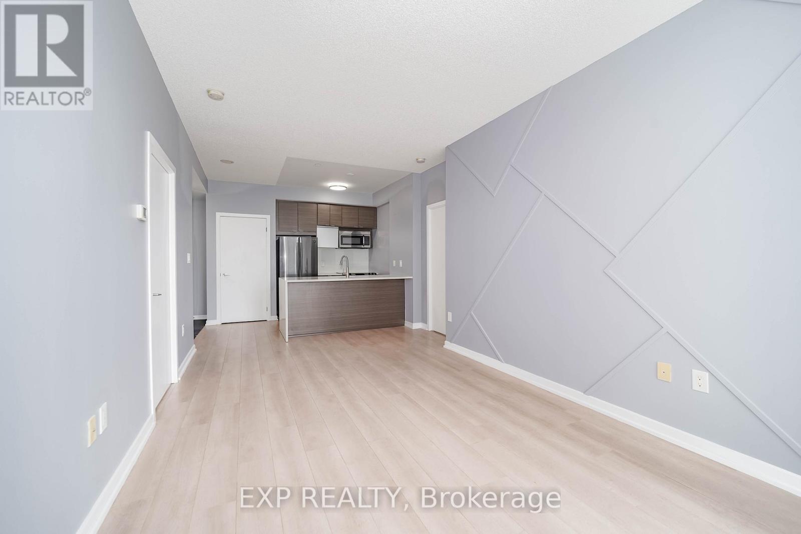 Photo 10 of 408 62 Forest Manor Road, Toronto ON