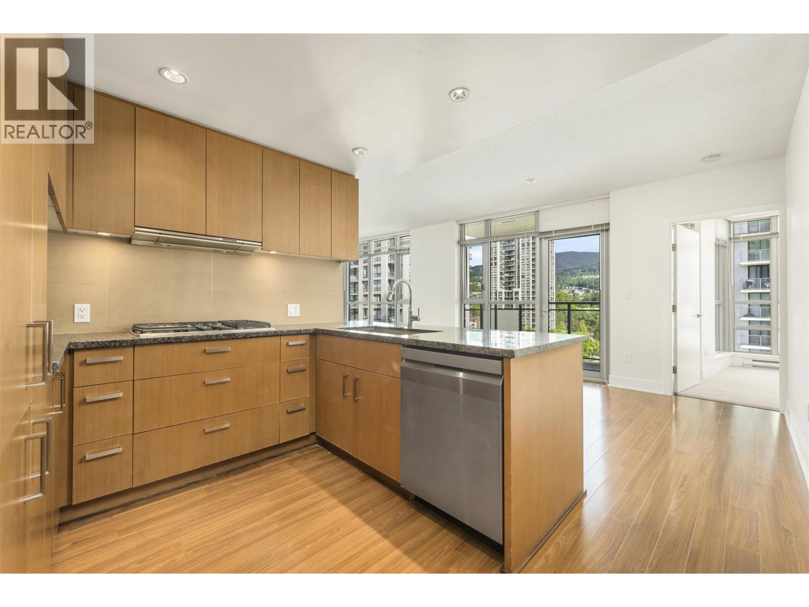 Photo 3 of 1002 3008 Glen Drive, Coquitlam BC