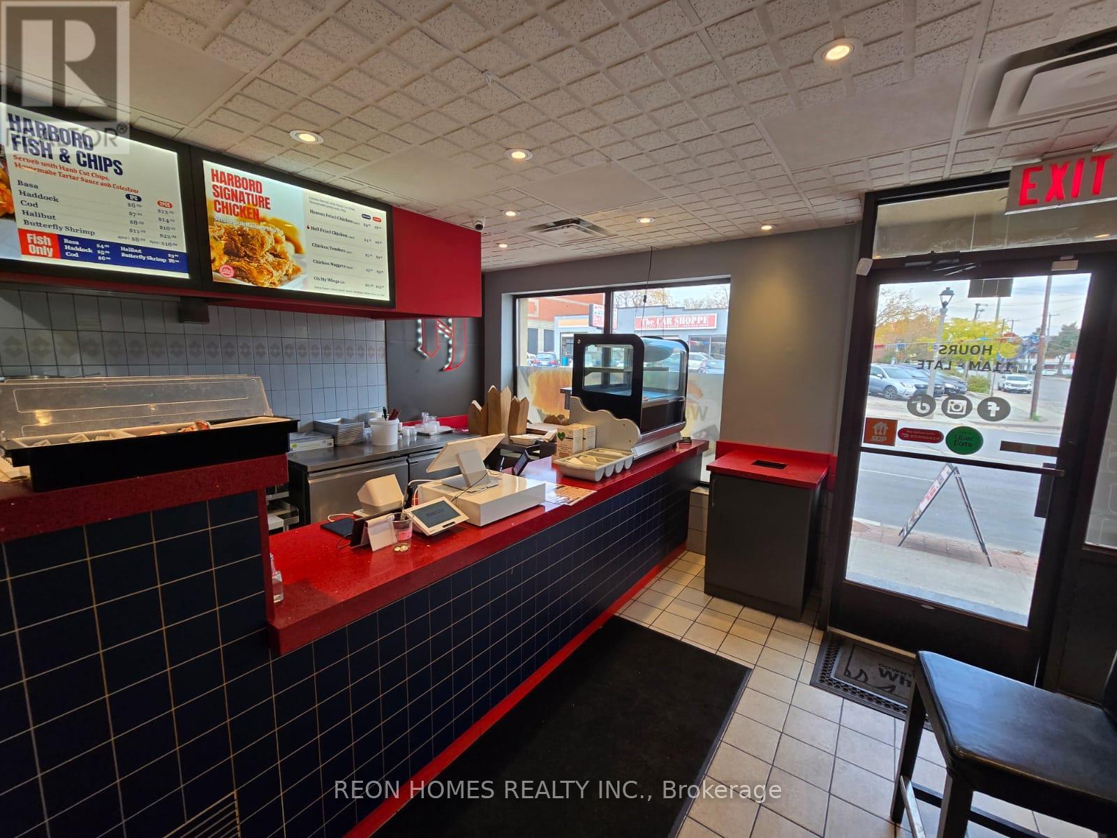 Photo 14 of 201 Dundas Street W, Whitby ON