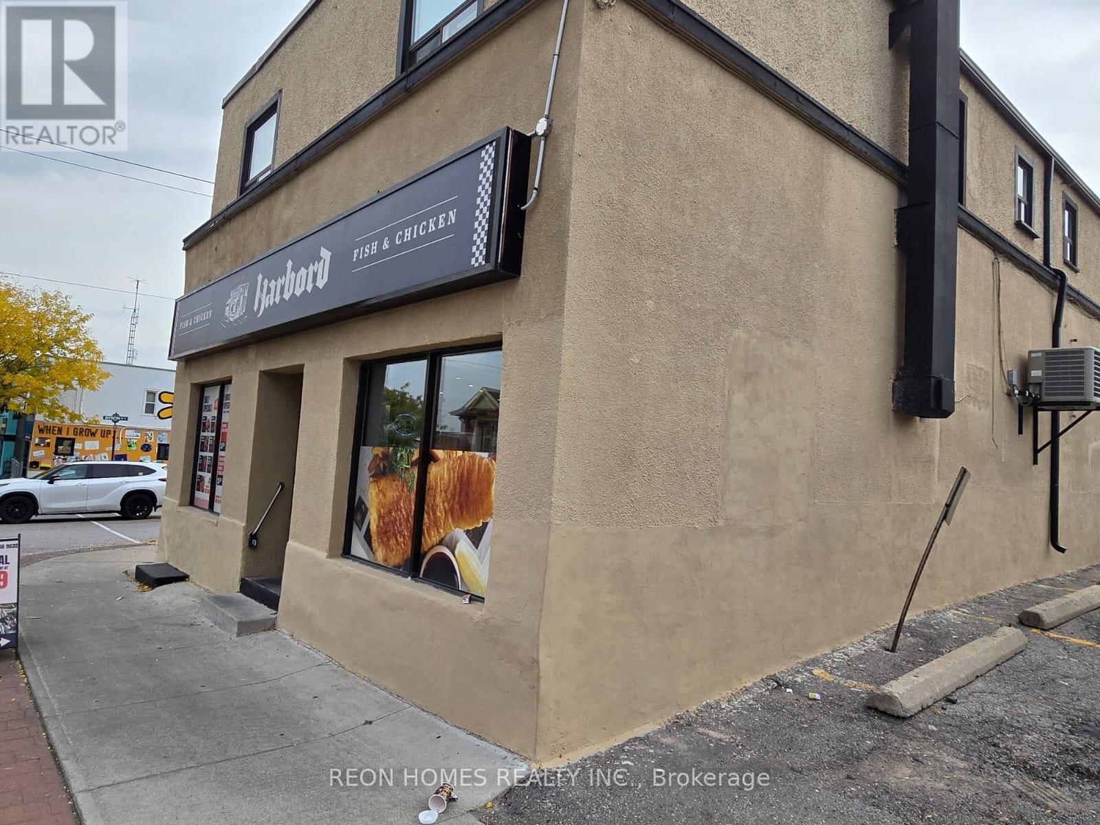 Photo 4 of 201 Dundas Street W, Whitby ON