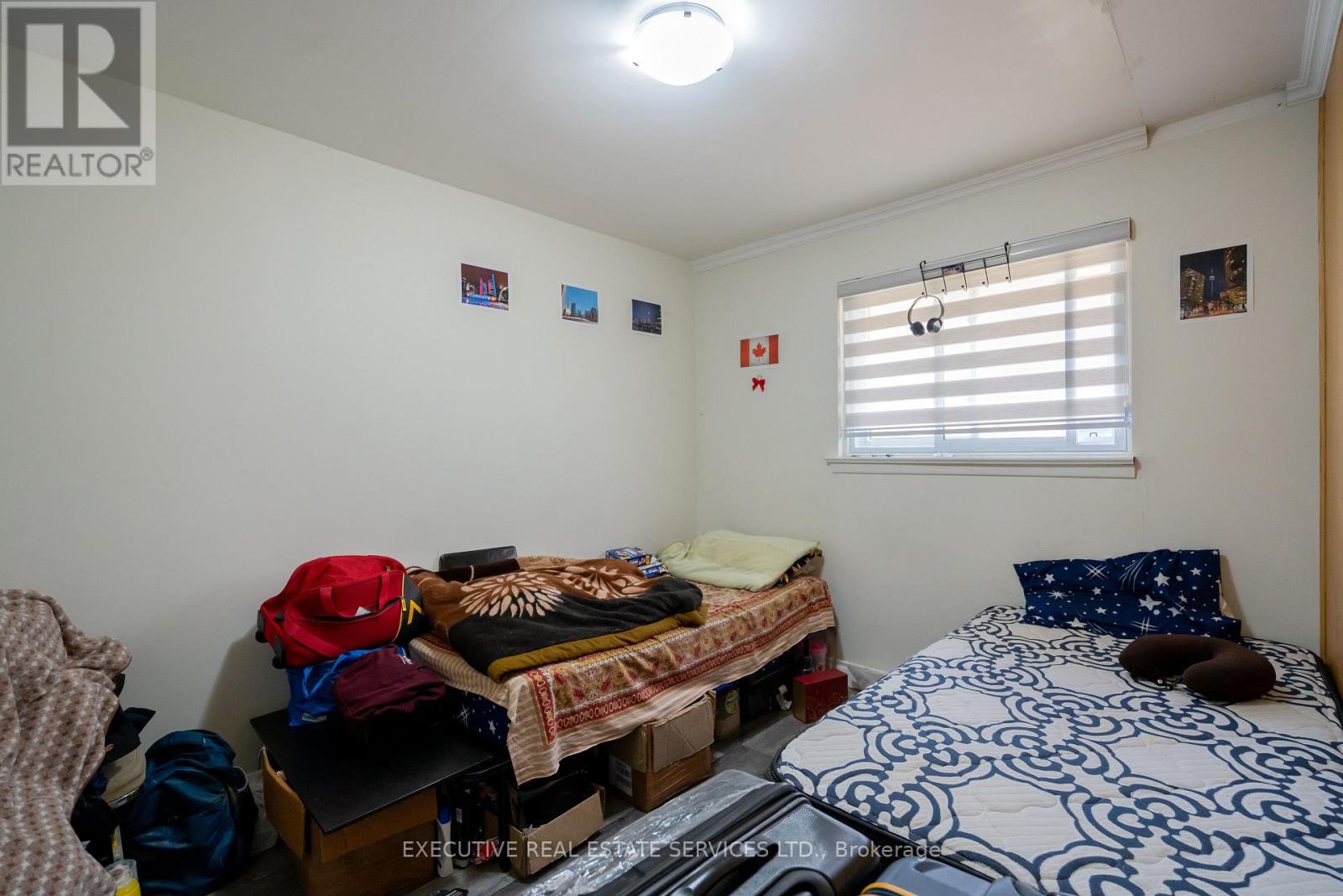 Photo 18 of 32 Brimorton Drive, Toronto ON