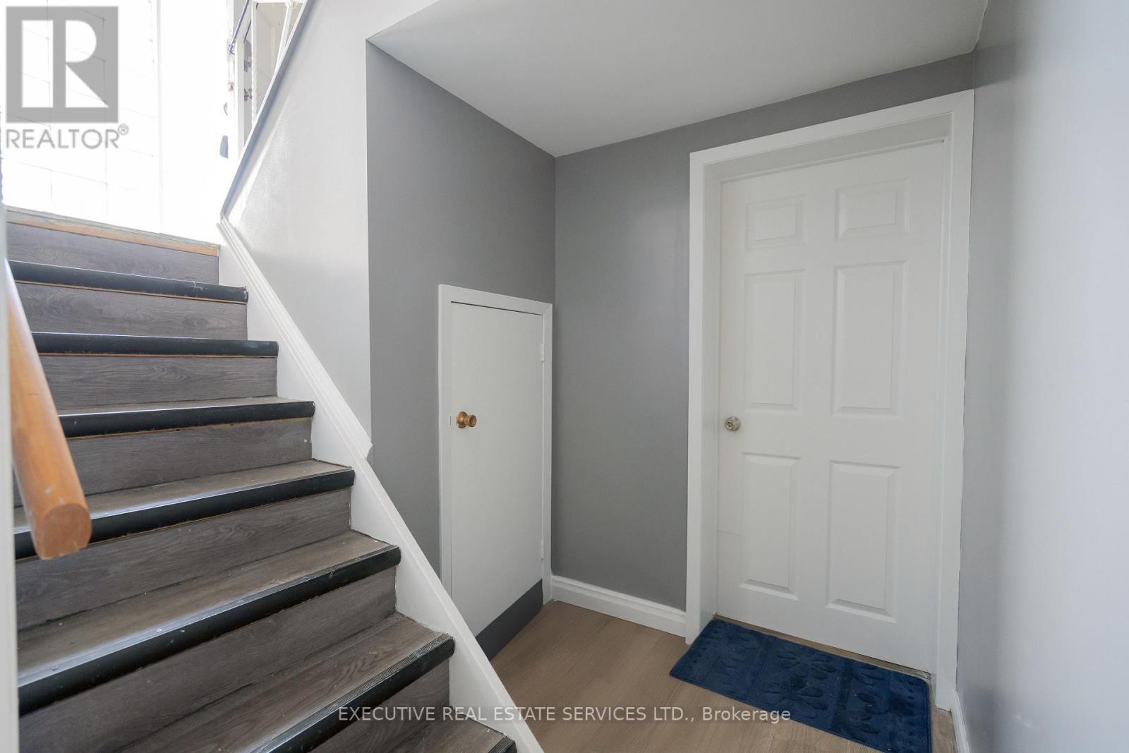 Photo 20 of 32 Brimorton Drive, Toronto ON