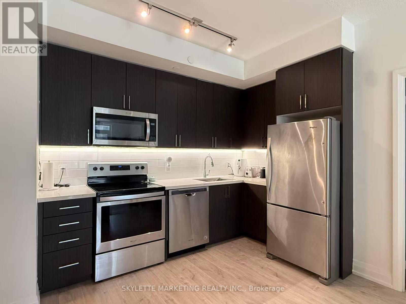 Photo 3 of 330 591 Sheppard Avenue E, Toronto ON