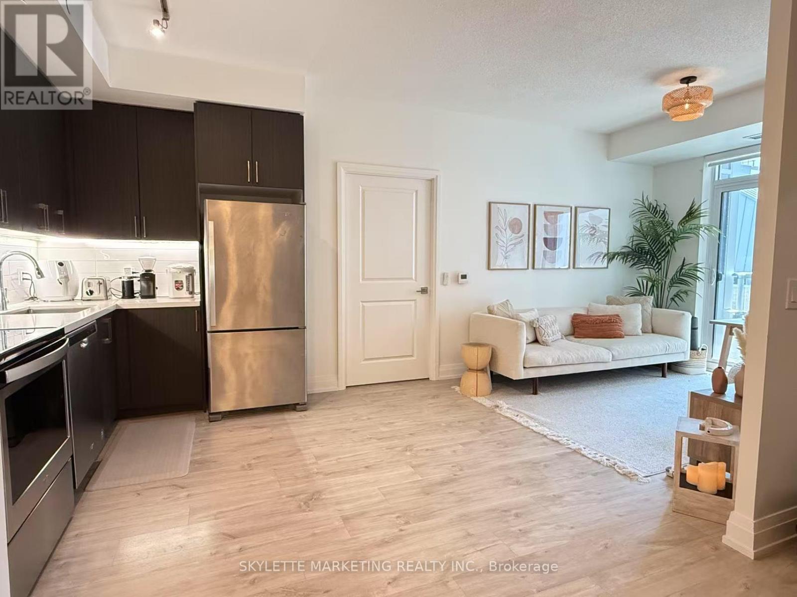 Photo 2 of 330 591 Sheppard Avenue E, Toronto ON
