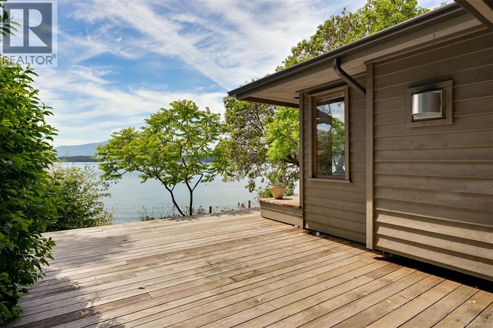 114 Arbutus Rd, Salt Spring