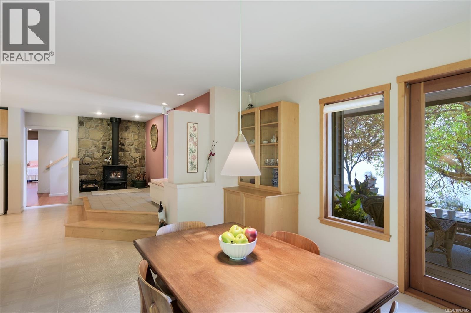 114 Arbutus Rd, Salt Spring
