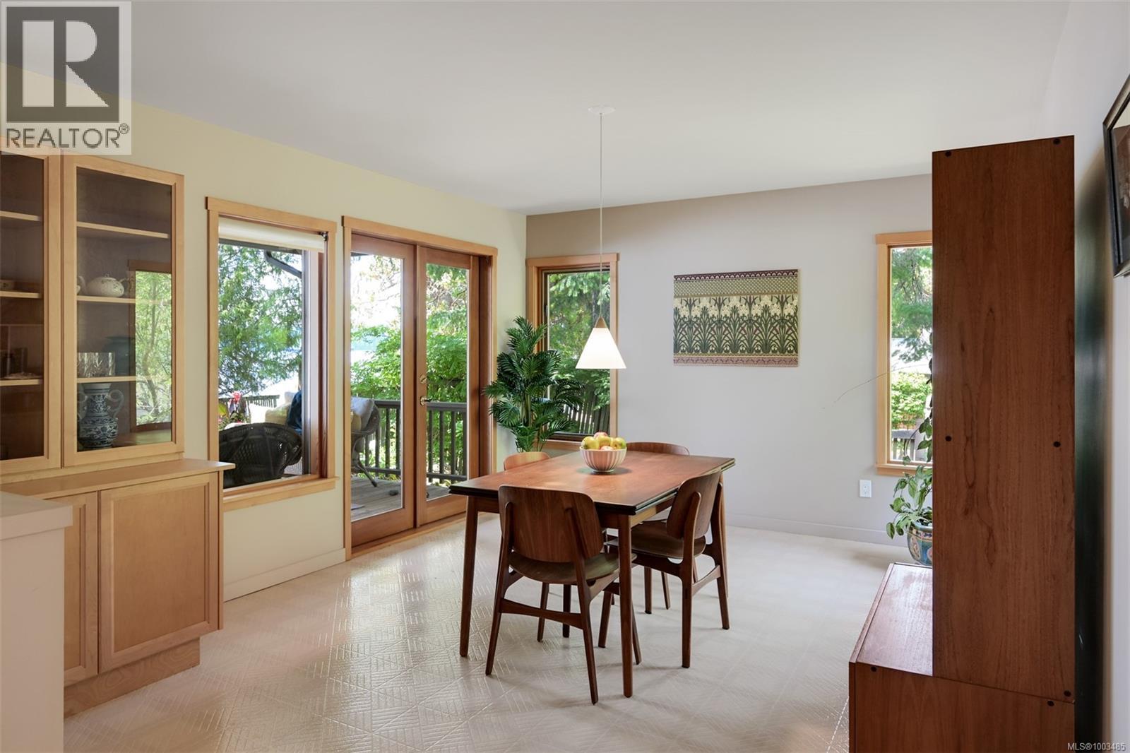 114 Arbutus Rd, Salt Spring