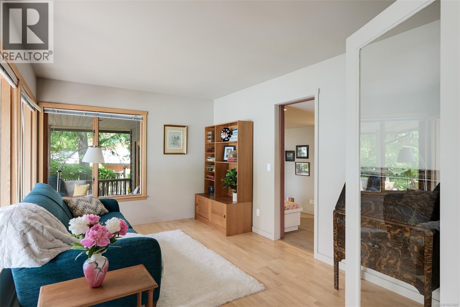 114 Arbutus Rd, Salt Spring