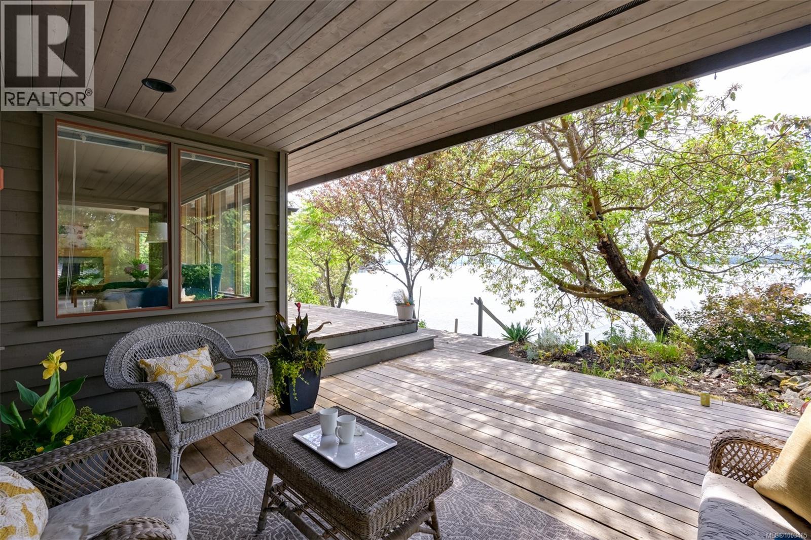 114 Arbutus Rd, Salt Spring