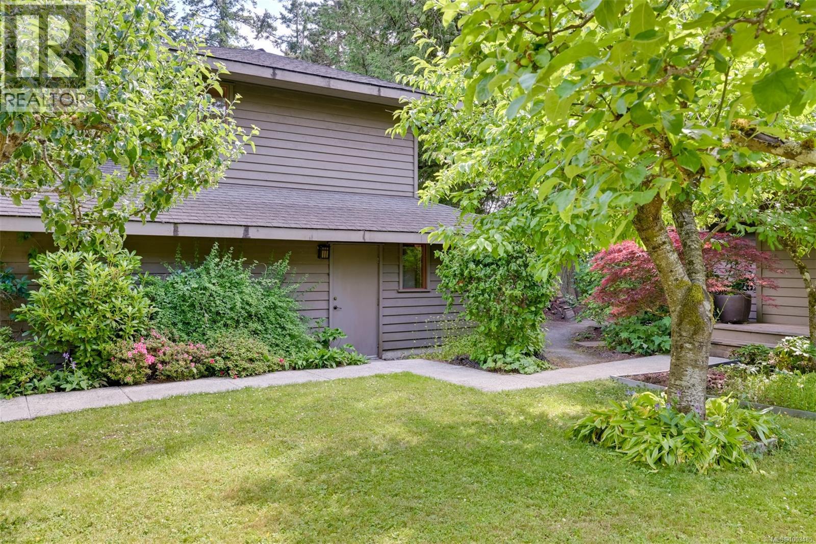 114 Arbutus Rd, Salt Spring