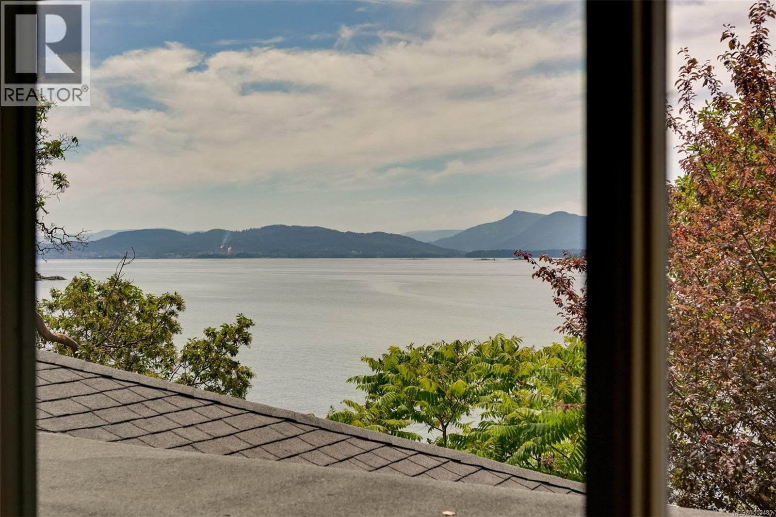 114 Arbutus Rd, Salt Spring